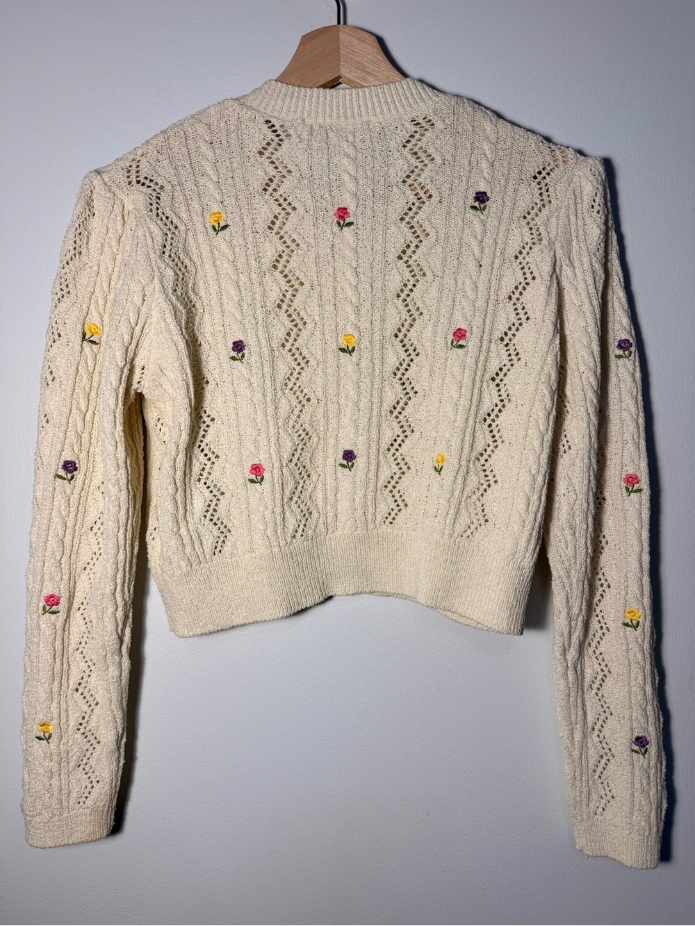 Zara Cream Knit Cardigan with Tiny Flower Embroidery size S - Picture 3 of 8